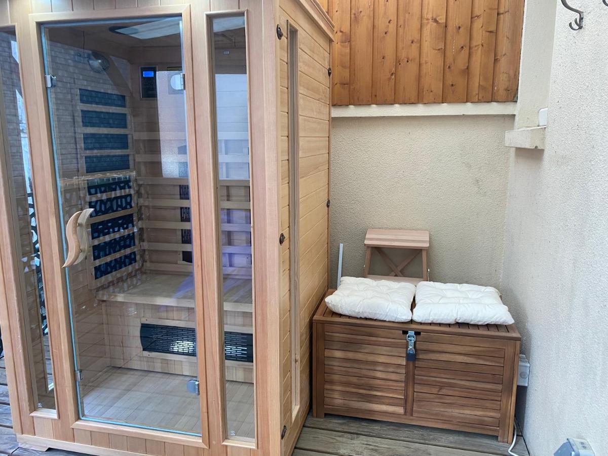 Escapade Romantique: Sauna Et Moments De Plaisir Rouen Exterior photo