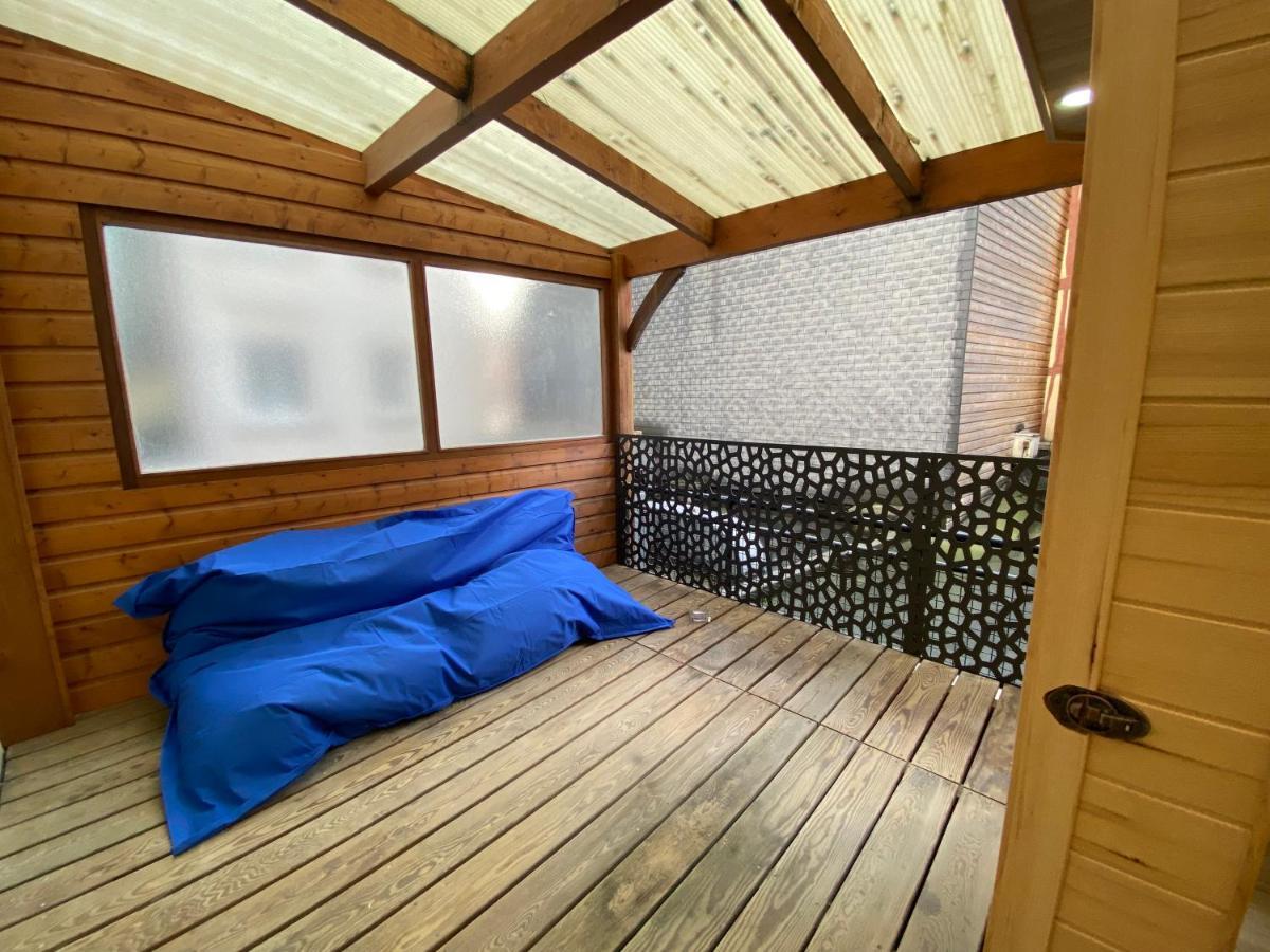 Escapade Romantique: Sauna Et Moments De Plaisir Rouen Exterior photo